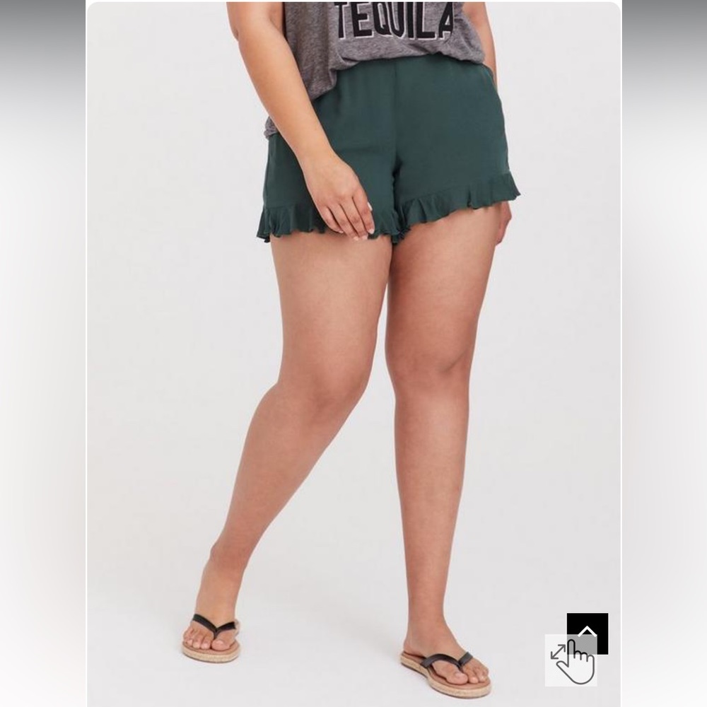 Torrid | 5 Inch Pull-On Gauze Mid-Rise Ruffle Hem Short | Green | 2X